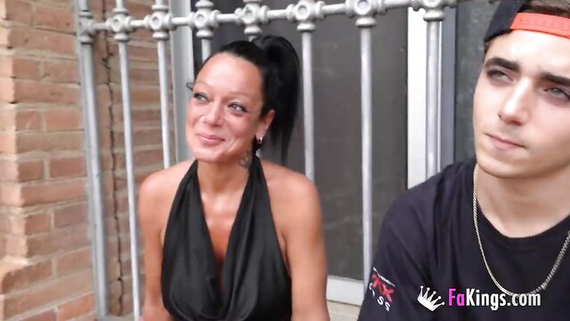 Rosie Cage, Aura Rodríguez - european teacher satisfies her students desires in a steamy encounter Fakings
