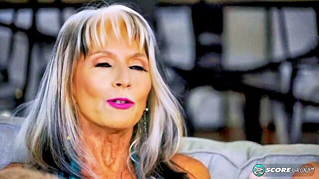 Mia Angelo, Mia D, Luna Azul, Mia Austin, Rita D, Cammille Austin - the granny is in session mia austin