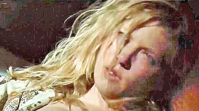 Katheryn Winnick - katheryn winnick lesbian hoyt50