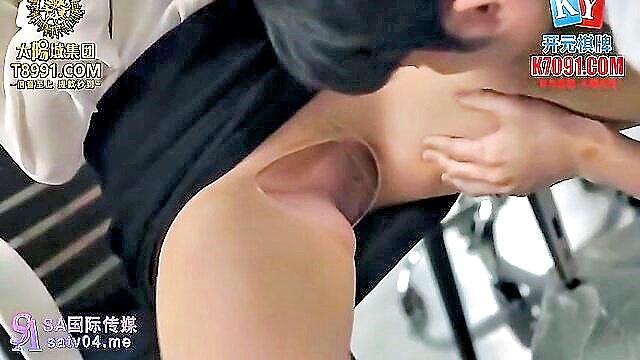 brunette, cunnilingus, asian - office girl porn video