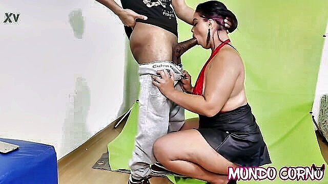 mundo latina porn video : Mundo Corno