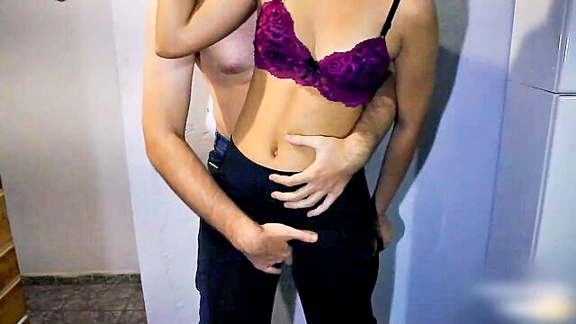 dry humping in leggings cum in pants : College Couple