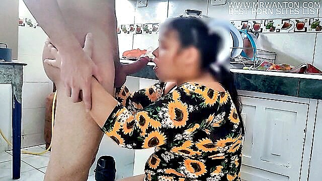 step fantasy, cumshot, cuckold - my stepmother is cooking im going to talk to her about sexual intercourse i ask her for help to teach me how i have to do we ended up fucking good i love her huge ass my father almost caught us c