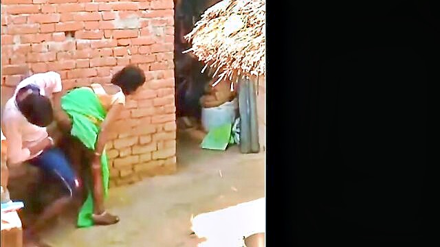 husband catches his wife on camera having sex with an indian maid outdoors : XES