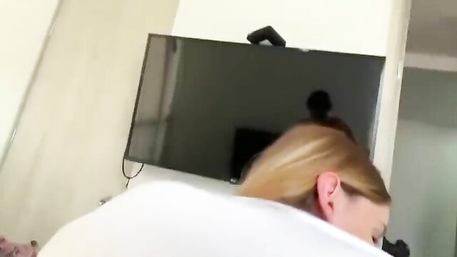 busty sister gets caught by stepbrother while jacking off : Ivana Montana