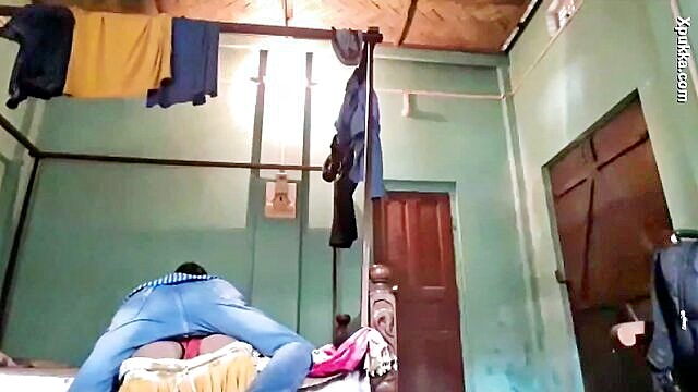 secretly filmed maid from a rural indian village : Bang