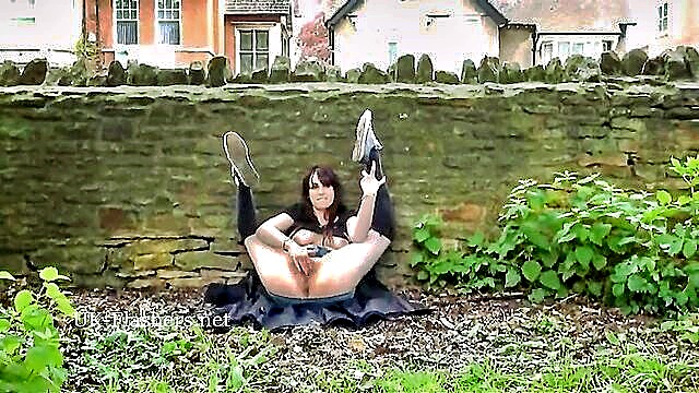 Sweetheart - exhibitionist babes public masturbation and outdoor cumshot The Pain Files