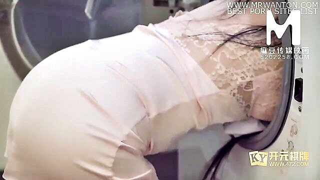 free hentai video of chinese girl stuck in washing machine and penetration : Model Media