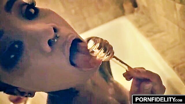 pornfidelity gold lactating : Pornfidelity