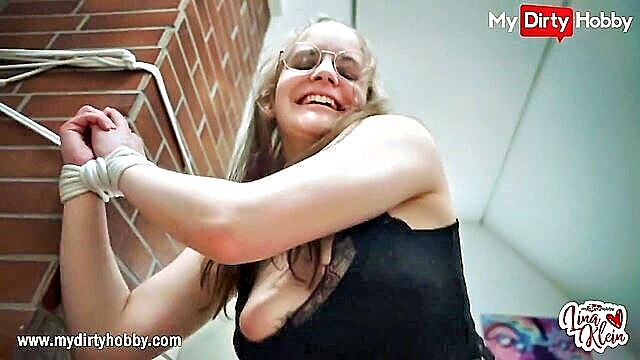 kinky college babe tied up and creampied in hd : Mydirtyhobby