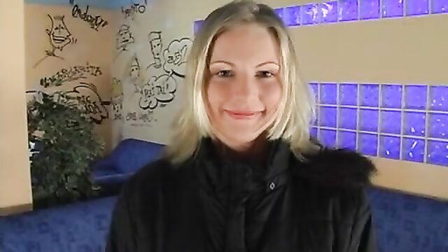 busty blonde teenager zdenka plays with toys and gets off : Ts