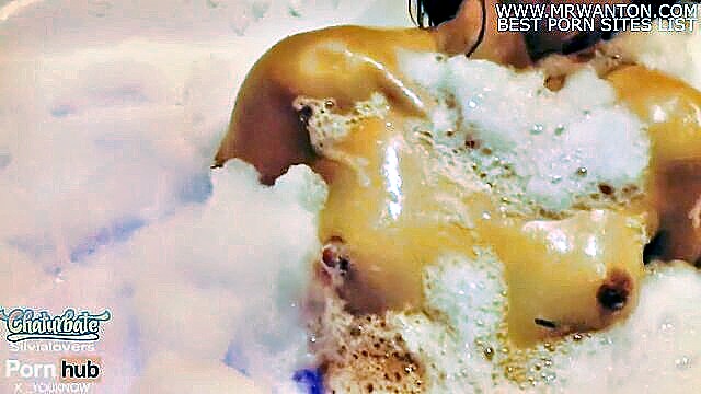 silvialovers cumshot : webcam