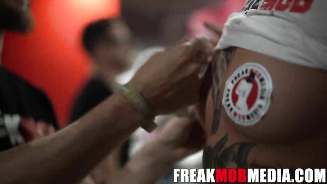 Nala Sins, Mickey Mob - nala sins and sarah lace twerk and tease in exxxotica miami 2021 vlog Freak Mob Media