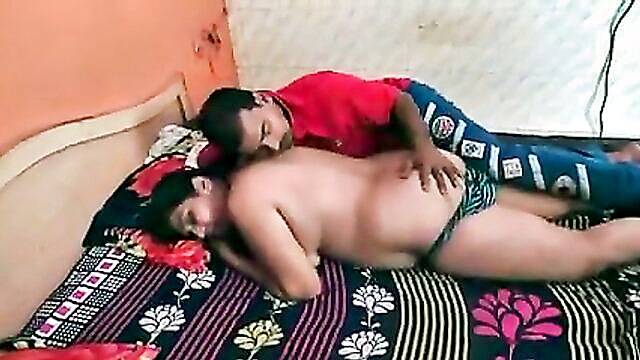 indian, doggy style, blowjob - mature housewife in homemade sex tape with maid