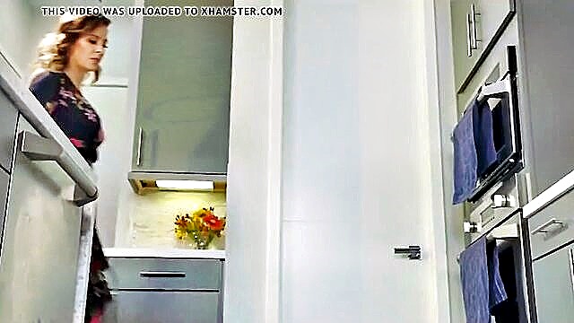 blowjob, brunette, american - jordi squirting solo