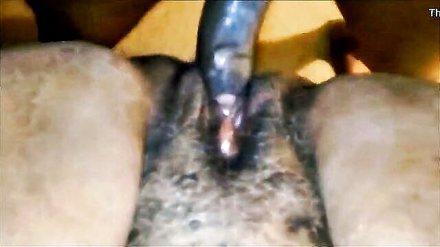 squirting black babe : webcam