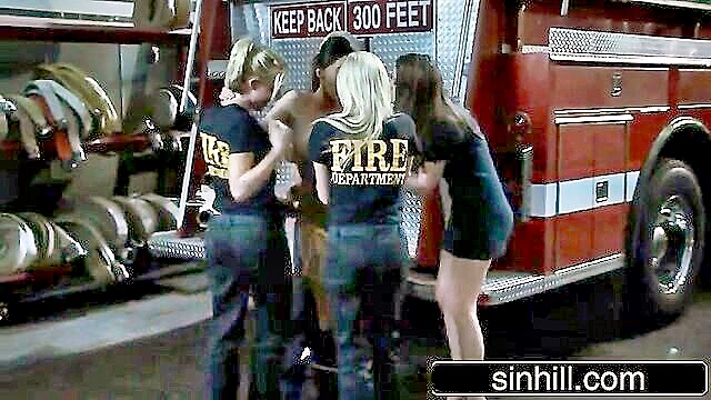 Alexia Riley, Raven Alexis, Riley Steele, Jesse Jane, Kayden Kross - lesbian orgy with firefighters Lexi