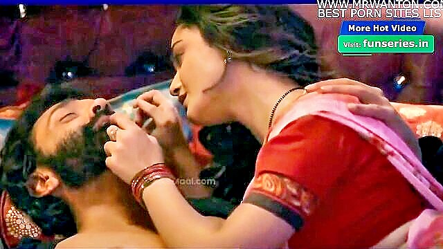 Indian bhabhi - sizzling hot scenes in aashram chapter 2 web series We