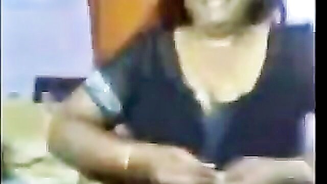 Tamil aunty - vanaja ramasamys sensual breast fondling video goes viral Tamil aunty