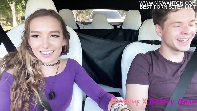 young couple gets it on in the car : Lustery