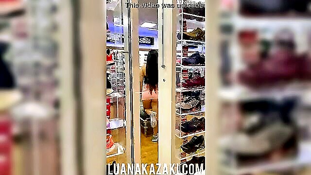 abriu as pernas para o vendedor na loja do shopping florianópolis luana kazaki teen real public couple hotwife puta shopping casal famosa putaria casada corno exibicionista twitter exi : Onlyfans