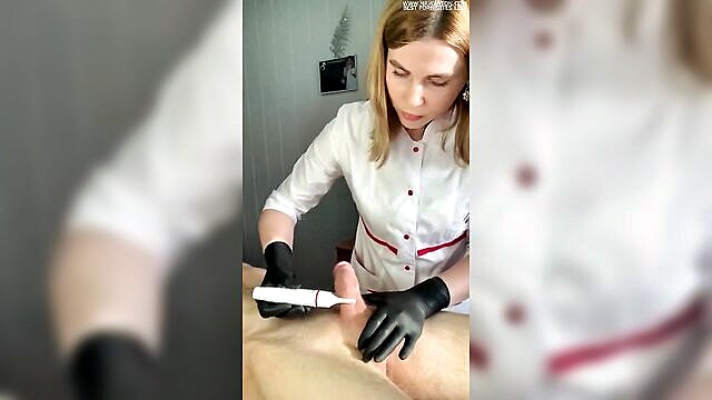 unexpected ejaculation during a waxing session with a beauty technician : Ultima