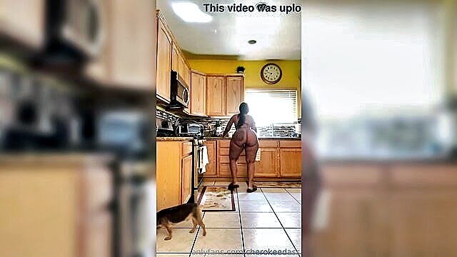 Cherokee - cherokee d ass solo video