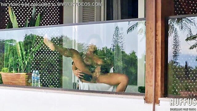 public, fingering, big ass - viewing neighbor stealthily pleasuring herself on balcony fingering노출상公开망 iletişim중요한 엉덩이엎내는주립삘엉덩이 입장