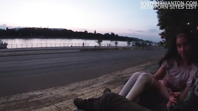 daring couples outdoor escapade filmed for all to see : Ultima
