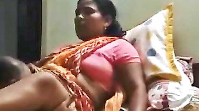 Desi maid - desi maids pussy is licked by the owner a free indian porn video