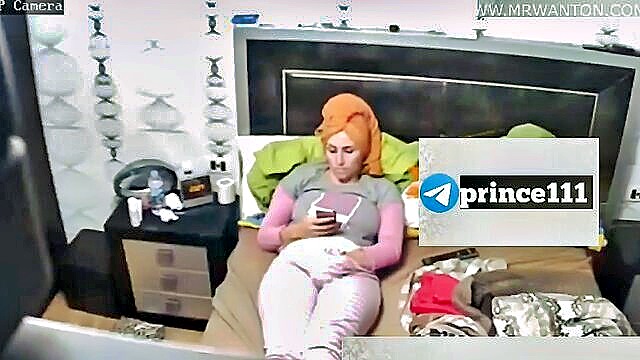 egyptian, orgasm, brother - voyeur brother puts camera