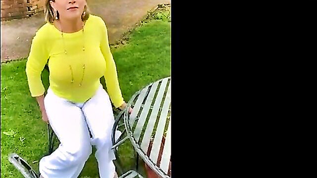 granny with big natural boobs and nipples in homemade video : Pawg