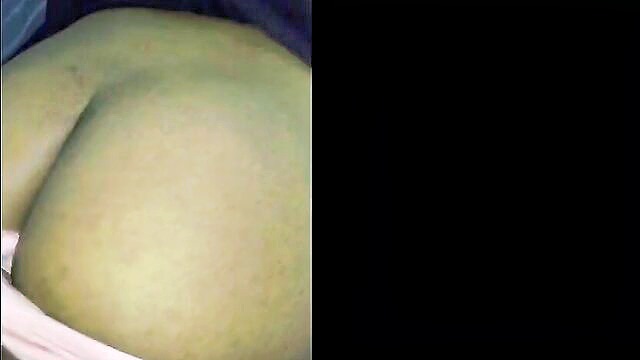 amateur, mamada, latina - entro al cuarto de mi hermana y se deja tocar latina amateur mamada bonita chupada hermana casero familia lentes tierna