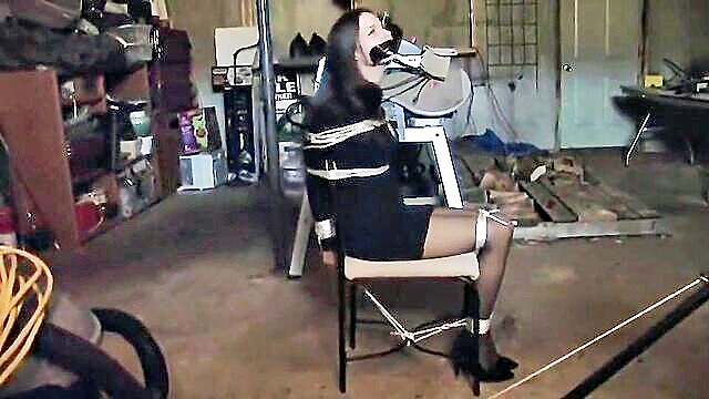 milf, amateur, brunette - tied up bdsm video