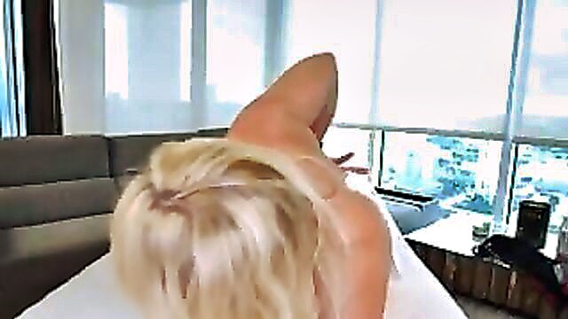 Alexis Golden - naughty hottiesnet busty milf from miami