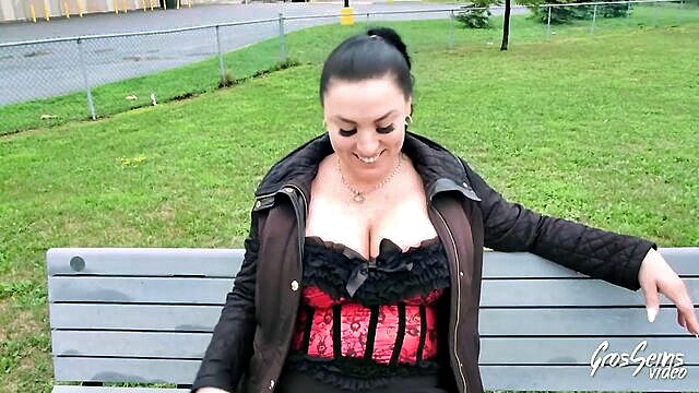 Hot Milf Fanny Fuck Hard Video : Gros Seins Video