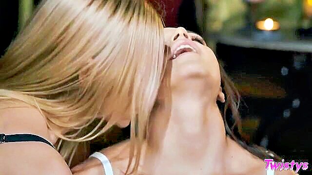 avi, sarah, love - sarah vandella lesbian love