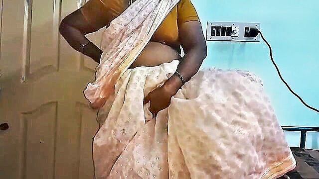 mizoram nagaland odisha punjab rajasthan sikkim ta, andhra pradesh arunachal pradesh assam bihar chhat, jammu kashmir jharkhand karnataka kerala madhya pr - indian super steamy mallu aunty naked selfie and finger tickling for daddy in law