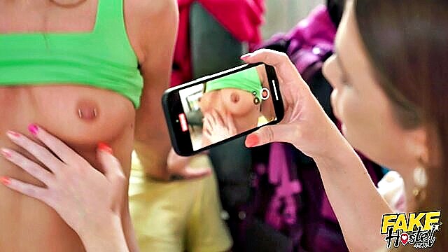 Alexis Crystal, Olivia Sparkle, Jonny Oblong - olivia small tits fakehub