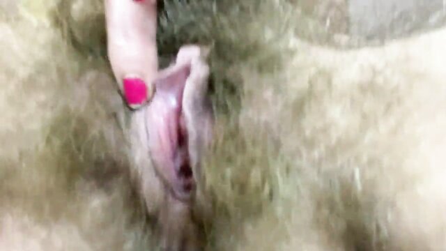 extreme pussy gaping with amateur milf and big clit : Cutieblonde