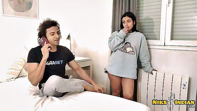 beautiful woman with a big ass and mouth has some intimate time with her brother in law : NIKS INDIAN