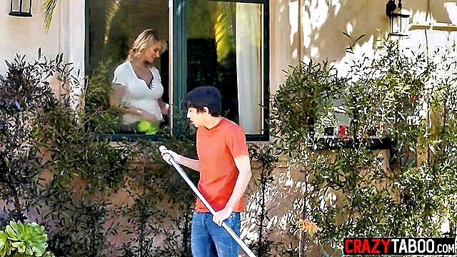 Rachael Cavalli - stepmom rachael cavalli takes on stepsons massive rod like a pro