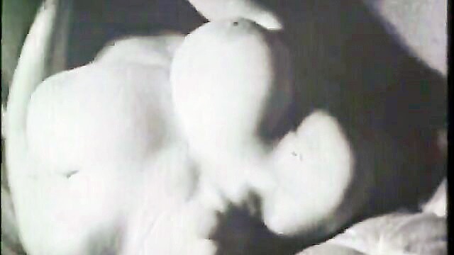 watch the hottest retro xxx scenes with huge tits and big nipples in black and white showers : Big Top Digital