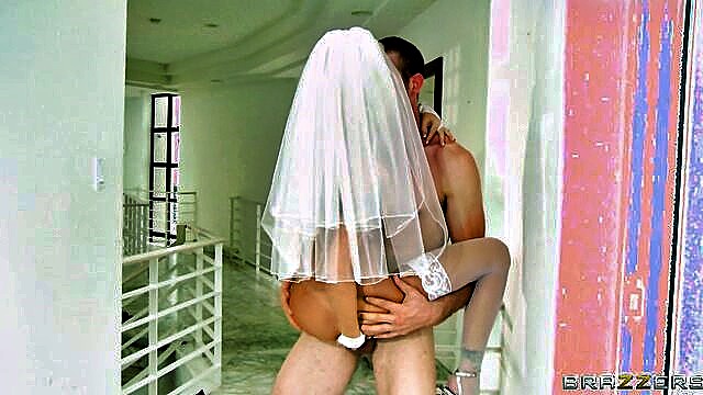 Jordan Ash - jordan ashs petite frame takes a hard pounding in real life husband and wife action Brazzers