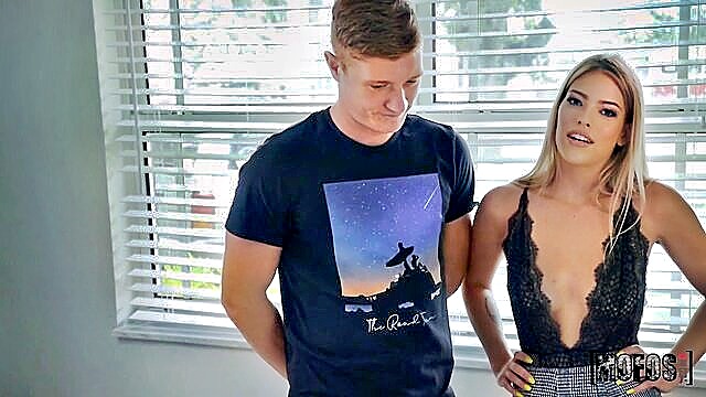 Oliver Flynn, Natalia Nix, Leah Lee - leah lee pov bj Mofos