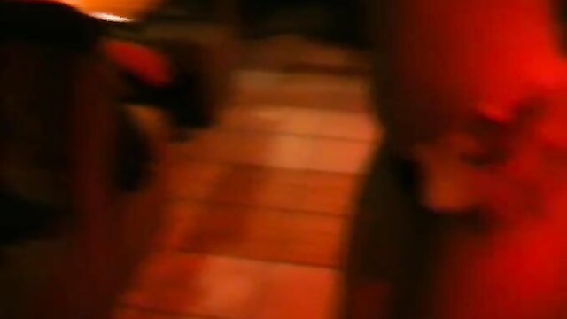amateur babe in night club : Private Sex Tapes