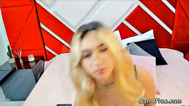 cam4free, big ass, fingering - a blonde latina beauty moans loudly while she rubs her pussy online in a webcam