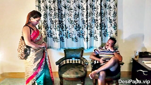 young indian big boobs wife seduces husband with hot sex tape : Desi Papa