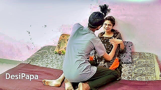 watch this indian skinny babe with a hairy body get wild with her boyfriends bbc : Desi Papa