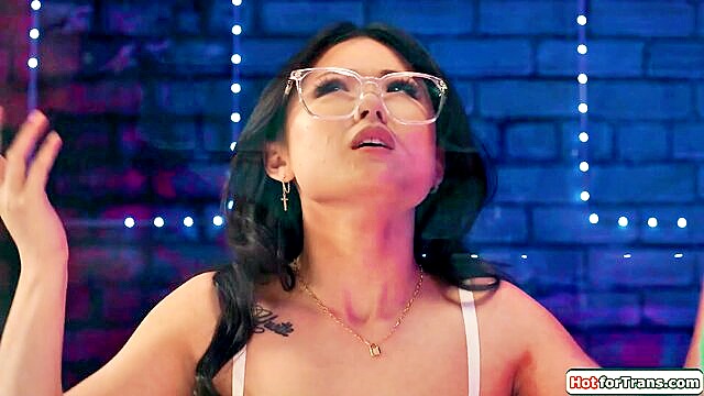 Lulu Chu - lulu chu in hot shemale on shemale action with big tits and girl cock HotforTrans